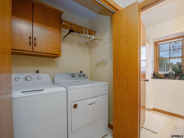 2304 N 150 Avenue, Omaha, NE 68116