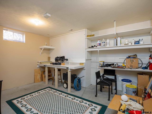 2304 N 150 Avenue, Omaha, NE 68116