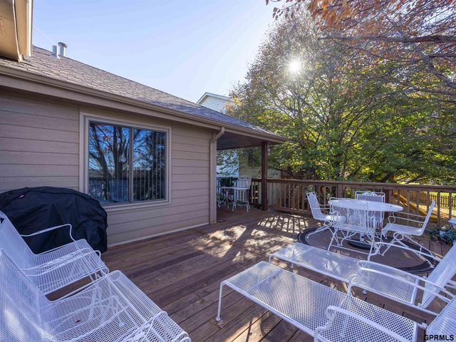 2304 N 150 Avenue, Omaha, NE 68116