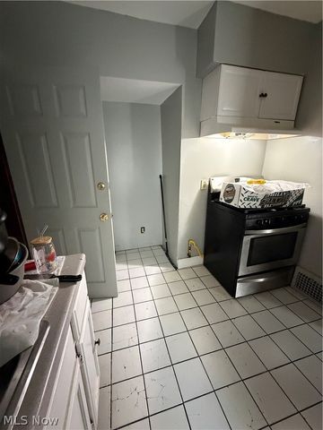 916 E 144th Street, Cleveland, OH 44110