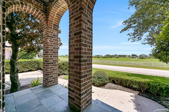 6 Barque Lane, Galveston, TX 77554