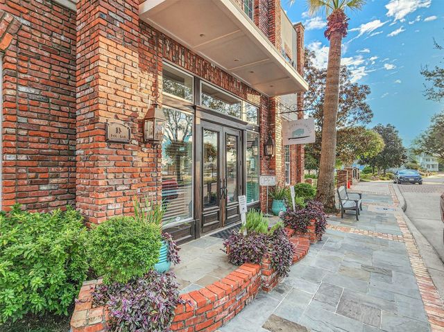 6 Barque Lane, Galveston, TX 77554