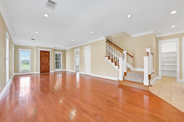 6 Barque Lane, Galveston, TX 77554