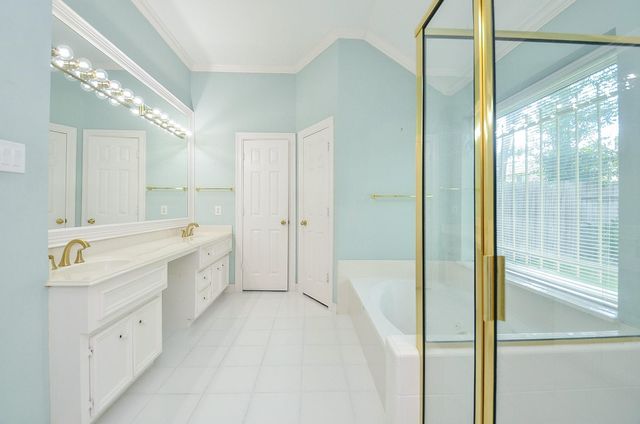 15814 El Dorado Oaks Drive, Houston, TX 77059