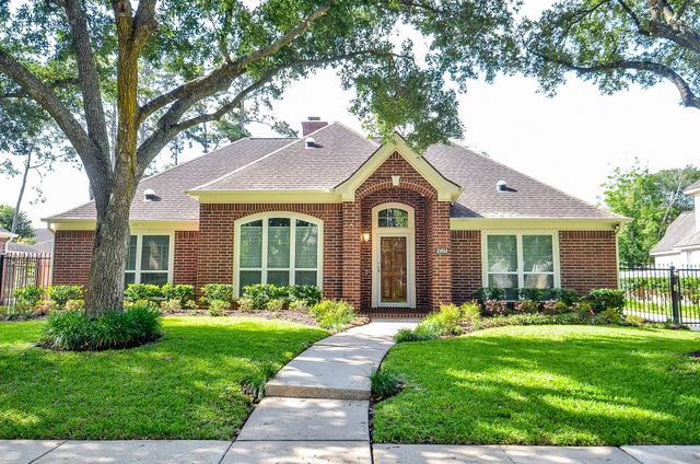 15814 El Dorado Oaks Drive, Houston, TX 77059