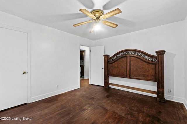 4628 Kiefer Rd, Louisville, KY 40216