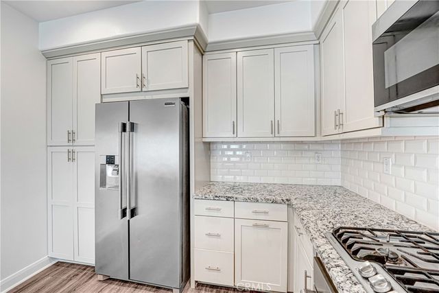 572 E Imperial, El Segundo, CA 90245