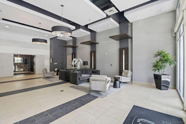 253 10Th Ave 733, San Diego, CA 92101