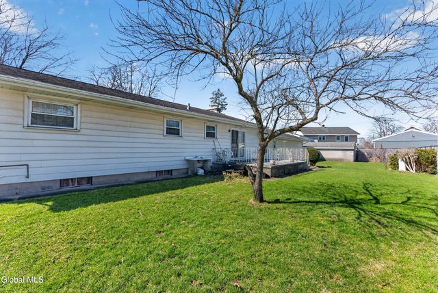 20 Willow Street, Rotterdam, NY 12306