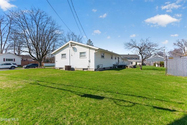 20 Willow Street, Rotterdam, NY 12306