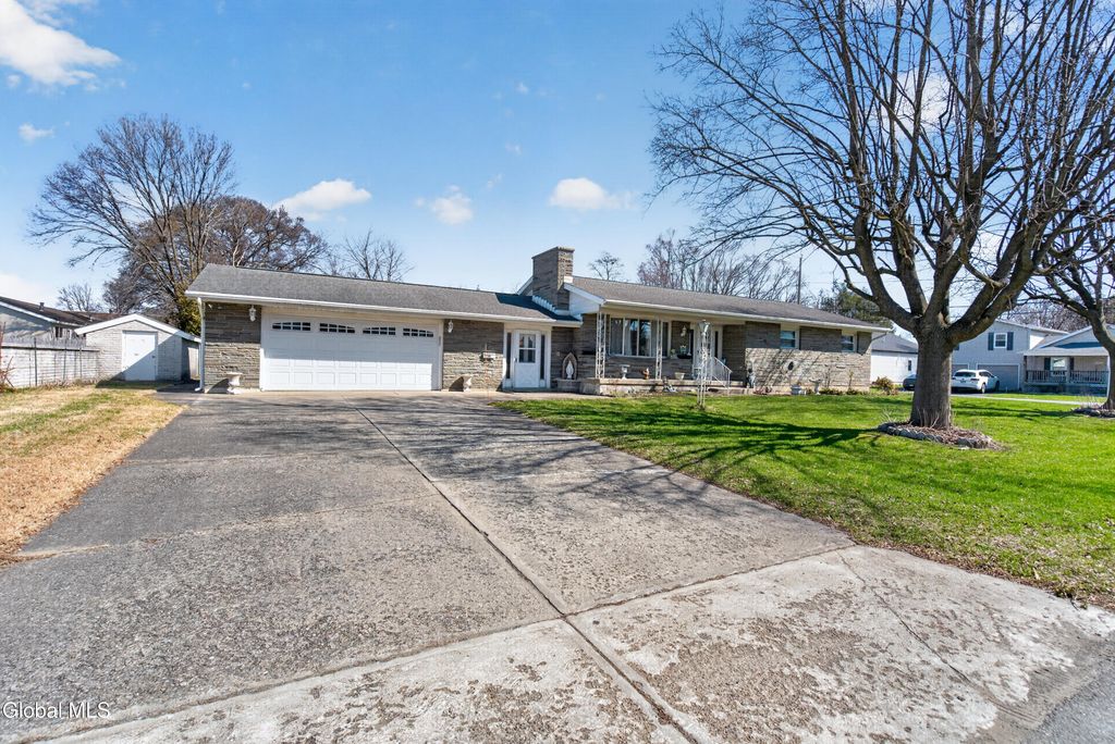 20 Willow Street, Rotterdam, NY 12306
