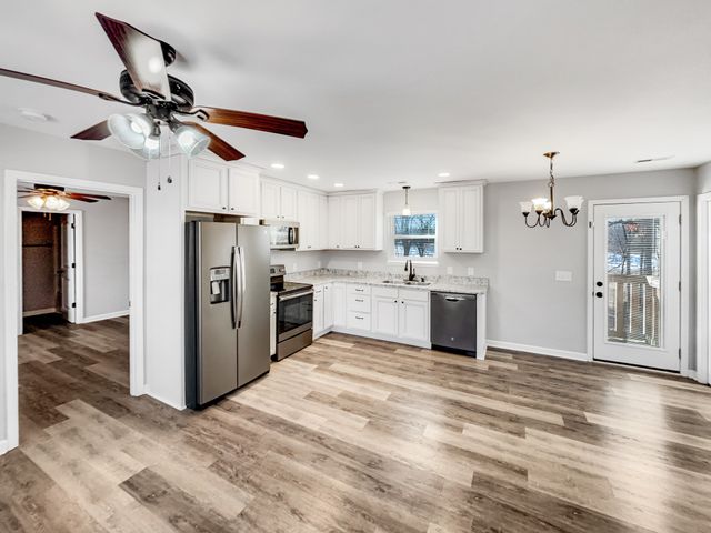 7689 S Swift Rd, Goodlettsville, TN 37072
