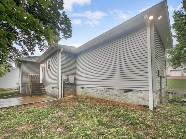 7689 S Swift Rd, Goodlettsville, TN 37072