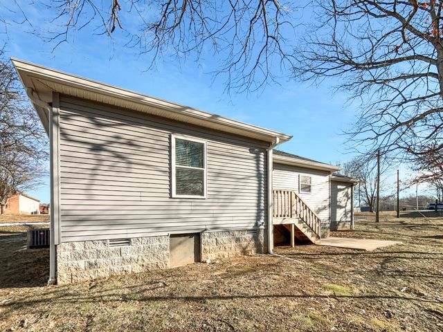 7689 S Swift Rd, Goodlettsville, TN 37072