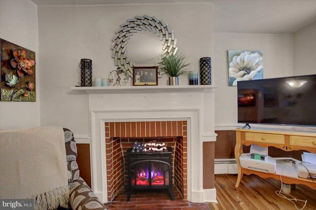 228 W MAIN ST, Sharpsburg, MD 21782