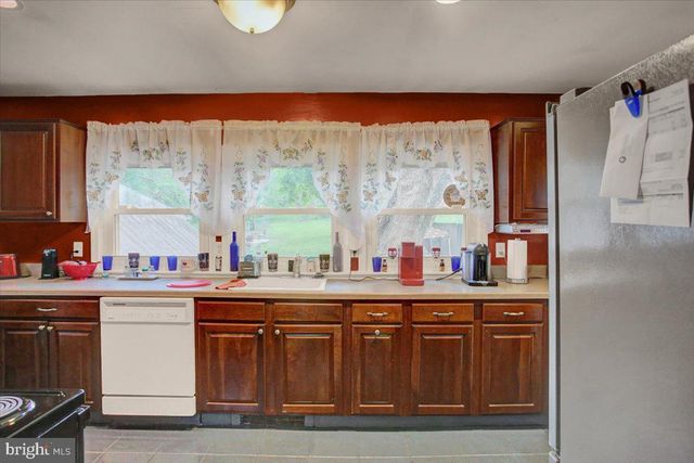 228 W MAIN ST, Sharpsburg, MD 21782
