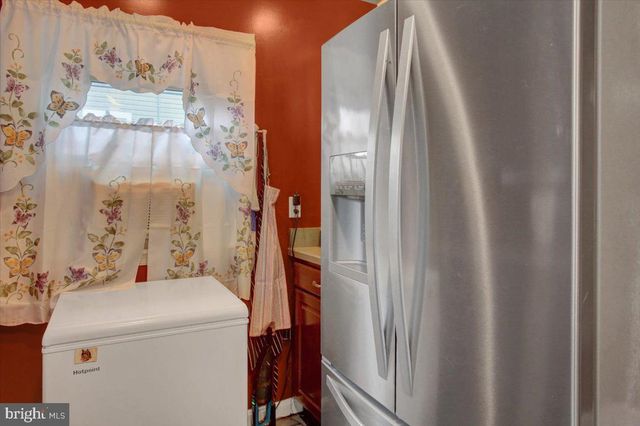 228 W MAIN ST, Sharpsburg, MD 21782