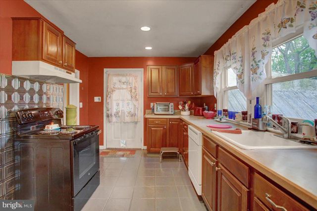 228 W MAIN ST, Sharpsburg, MD 21782