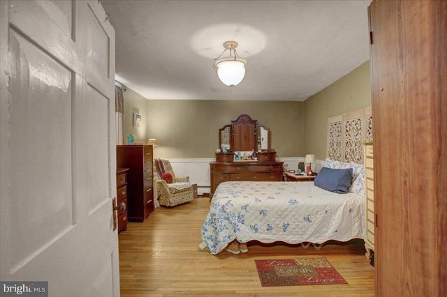 228 W MAIN ST, Sharpsburg, MD 21782