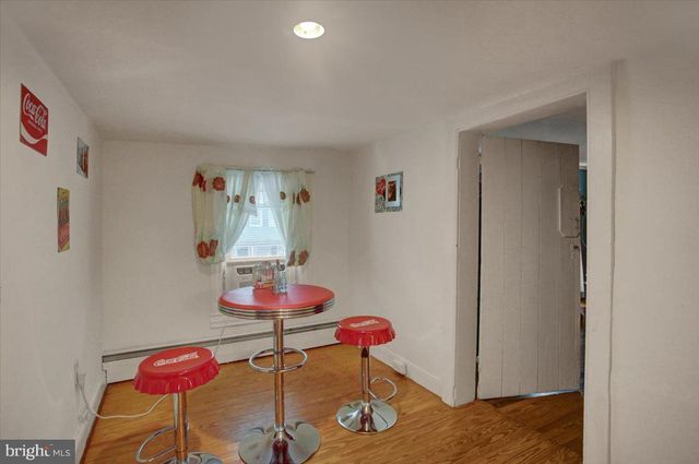 228 W MAIN ST, Sharpsburg, MD 21782