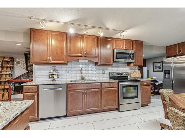 9646 Westbury Way, Highlands Ranch, CO 80129