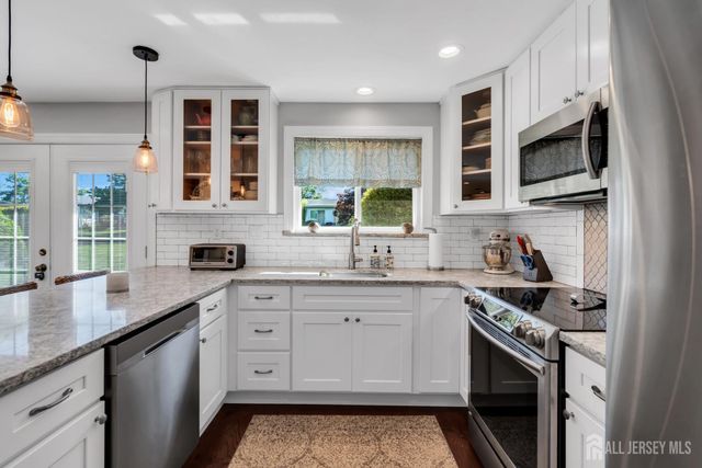 150 Maclura Plaza C, Monroe, NJ 08831
