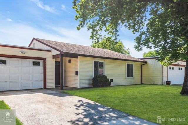 150 Maclura Plaza C, Monroe, NJ 08831