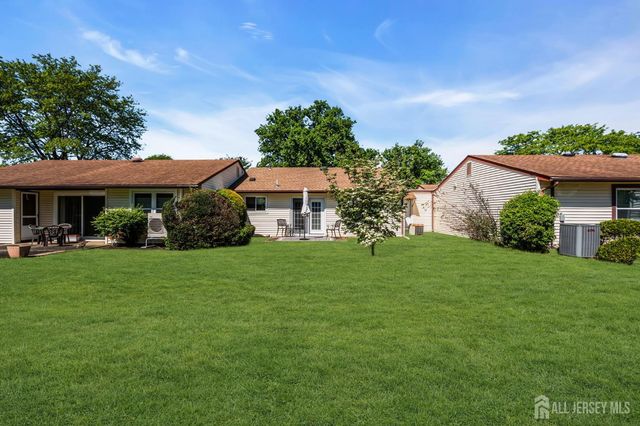 150 Maclura Plaza C, Monroe, NJ 08831