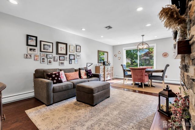 150 Maclura Plaza C, Monroe, NJ 08831