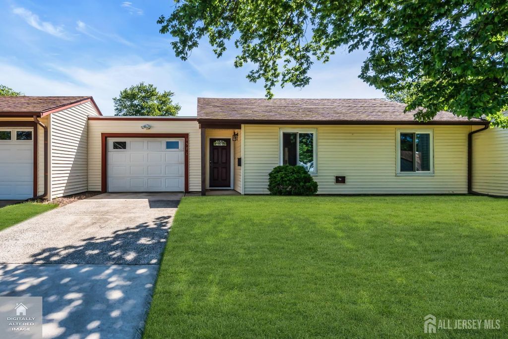 150 Maclura Plaza C, Monroe, NJ 08831