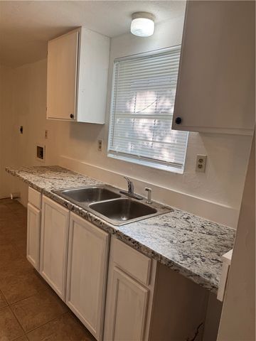 1150 Henegar Drive, Siloam Springs, AR 72761