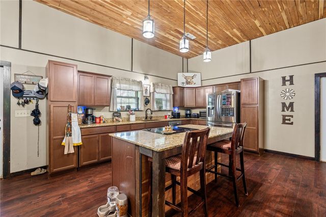 15075 Prairie Grove Lake Road, Prairie Grove, AR 72753