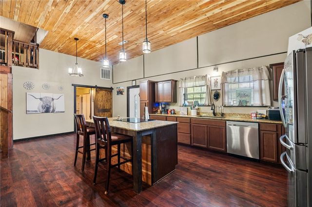 15075 Prairie Grove Lake Road, Prairie Grove, AR 72753