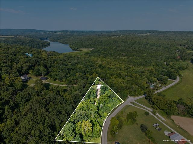 15075 Prairie Grove Lake Road, Prairie Grove, AR 72753