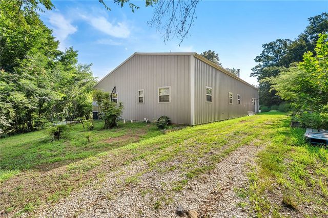 15075 Prairie Grove Lake Road, Prairie Grove, AR 72753