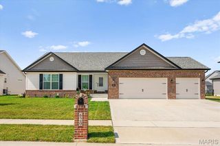620 MONARCH Drive, O'fallon, IL 62269