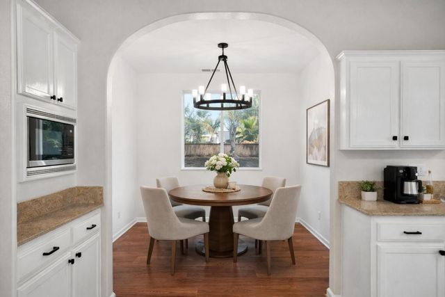 2707 E Omaha Avenue, Fresno, CA 93720