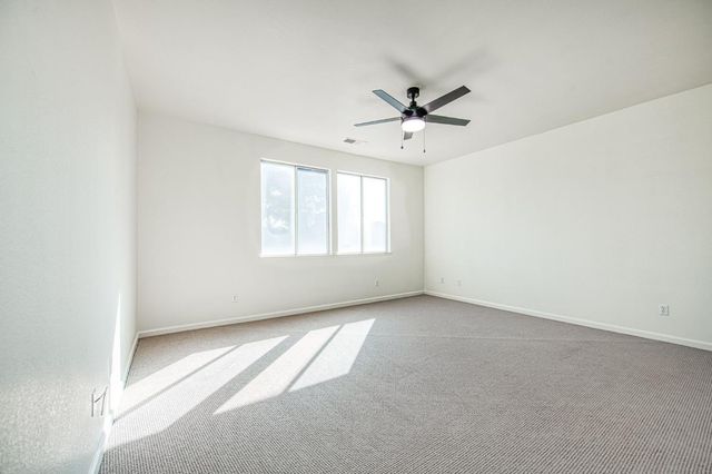 2707 E Omaha Avenue, Fresno, CA 93720