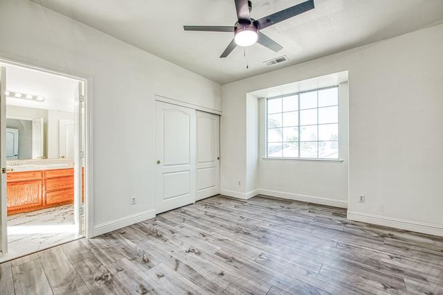 2707 E Omaha Avenue, Fresno, CA 93720