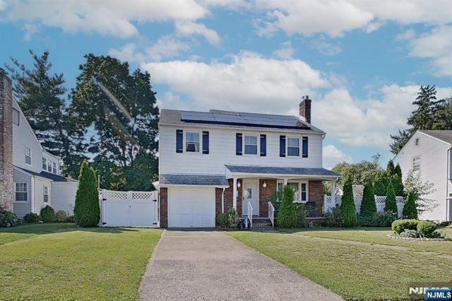 112 Elmwood Drive, Elmwood Park, NJ 07407