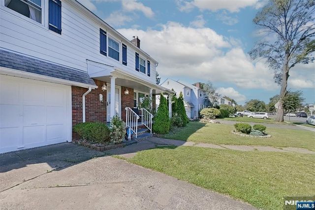 112 Elmwood Drive, Elmwood Park, NJ 07407
