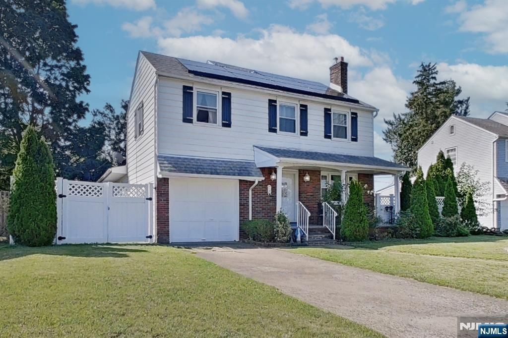 112 Elmwood Drive, Elmwood Park, NJ 07407