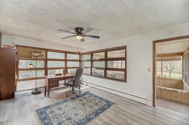 407 Farmington Avenue, Joliet, IL 60435