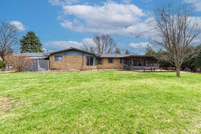 407 Farmington Avenue, Joliet, IL 60435