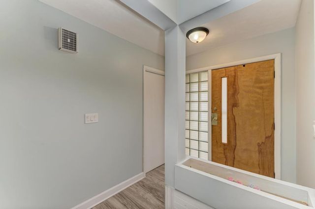 407 Farmington Avenue, Joliet, IL 60435