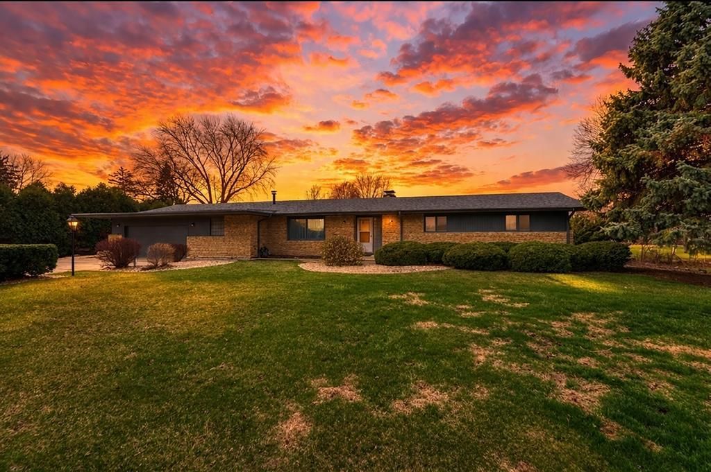 407 Farmington Avenue, Joliet, IL 60435