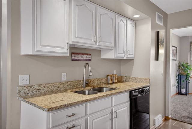 1247 Cleland Mill Rd, New Beaver Boro, PA 16102