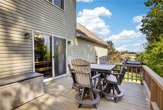 1247 Cleland Mill Rd, New Beaver Boro, PA 16102