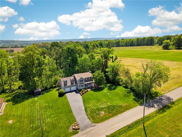 1247 Cleland Mill Rd, New Beaver Boro, PA 16102