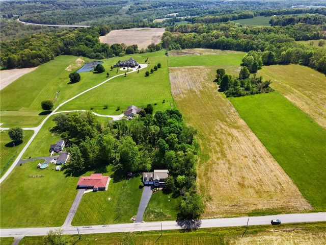 1247 Cleland Mill Rd, New Beaver Boro, PA 16102